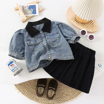 Комплект одежды для девочек 2023 года, летняя джинсовая рубашка с короткими рукавами, блузка + плиссированная юбка, костюмы-двойки