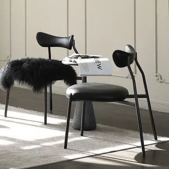 Легкий роскошный дизайн для домашнего использования Минималистичный Персонализированный креатив Скандинавский стул для переговоров о досуге для домашнего обеденного стула