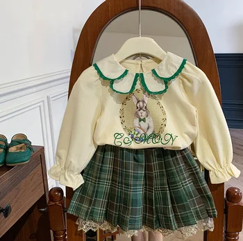 Новые осенние бутик-комплекты для маленьких девочек в розницу 2023 года, мультяшный топ + кружевные юбки, милые костюмы принцессы от 2 до 6 лет