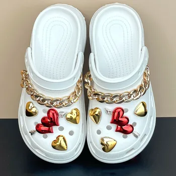 Новый роскошный набор Love Croc Charms от дизайнера Ins Популярное украшение для сандалий Милые аксессуары Модные подарки для мальчиков и девочек Горячие