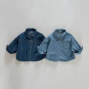 Осенью 2023 года Новая детская джинсовая куртка с длинным рукавом для мальчиков Пальто с карманом и лацканами Детское повседневное пальто Винтажные детские джинсовые топы Одежда