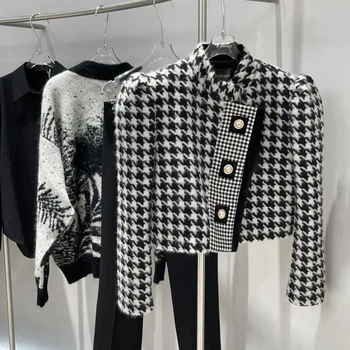 Укороченная куртка в клетку винтажного дизайна, женская Роскошная Осенне-зимняя Корейская мода, Короткое Твидовое пальто со стоячим вырезом, верхняя одежда 2023 года.