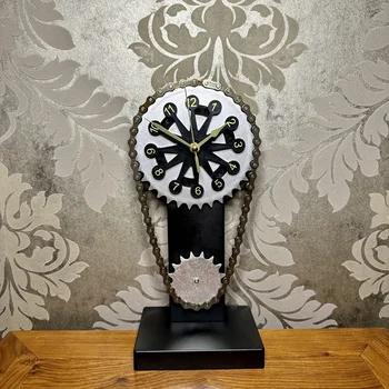 Часы на сиденье Ретро Механические часы с вращающейся шестерней Металлические Украшения с механическим ветром Подарки